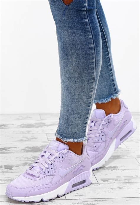 sneaker lila nike|Nike lilac shoes.